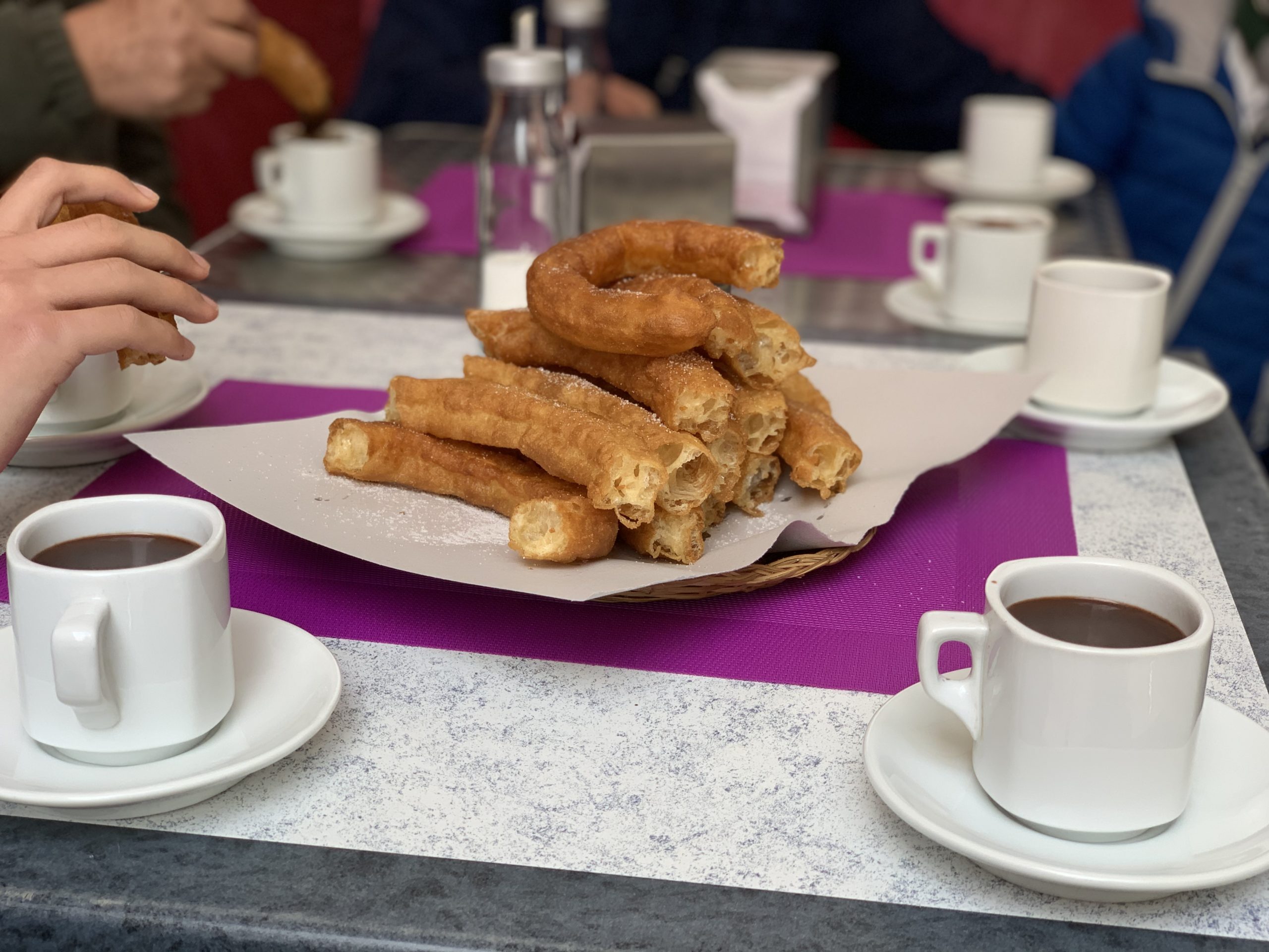 Desayunos en familia en tu Churrería de Puerto Lumbreras!